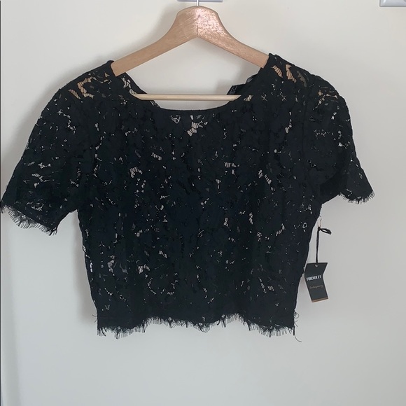 Forever 21 Tops - Forever 21 knit crop top